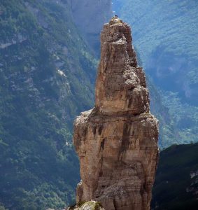 crazy mountain goats cliffs pictures