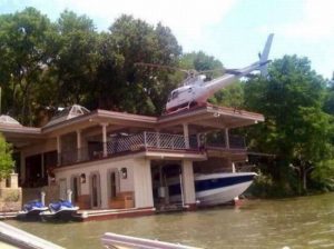 mansion yacht helicopter blogger high live living large