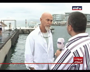 selfie TV show camera fall sea splash tbb