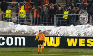 referee line official linesman soccer flag fans funny tbb